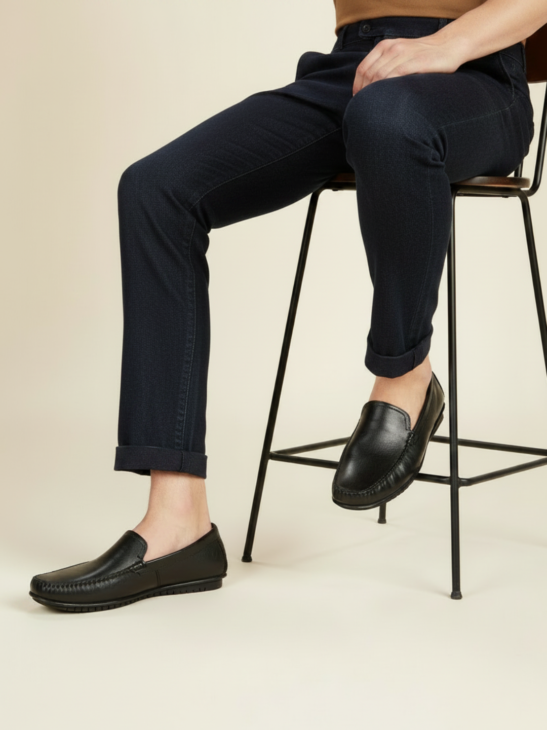 Mens Black Formal Solid Round Toe Loafers