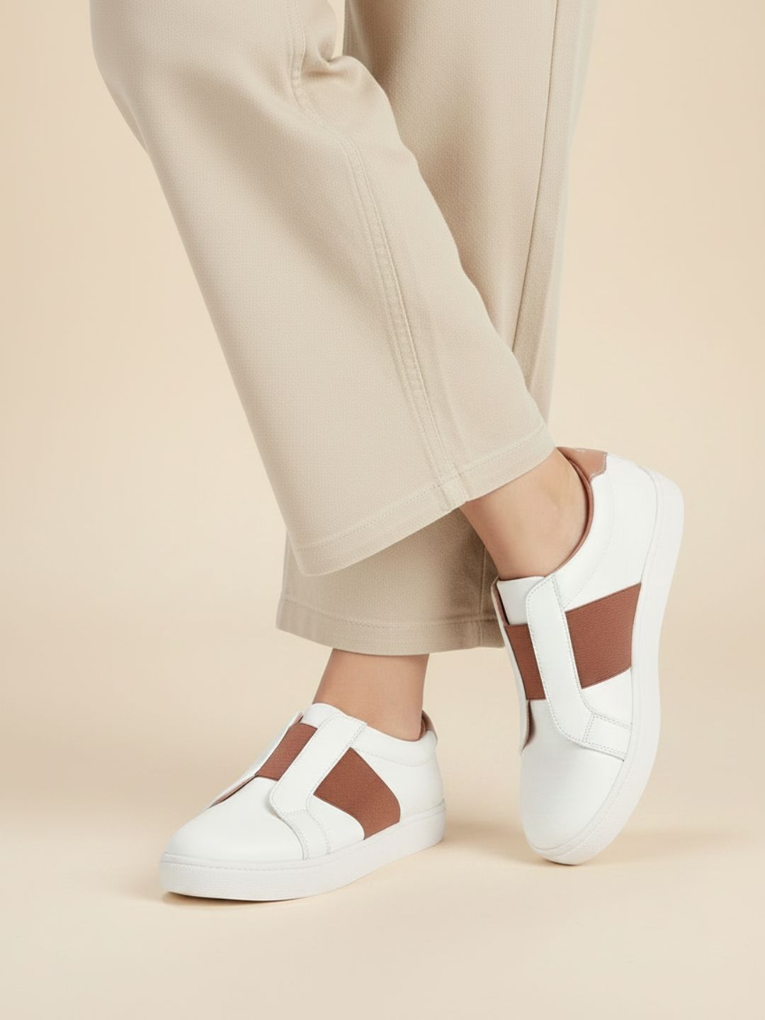 Womens Peach Casual Solid Round Toe Sneakers