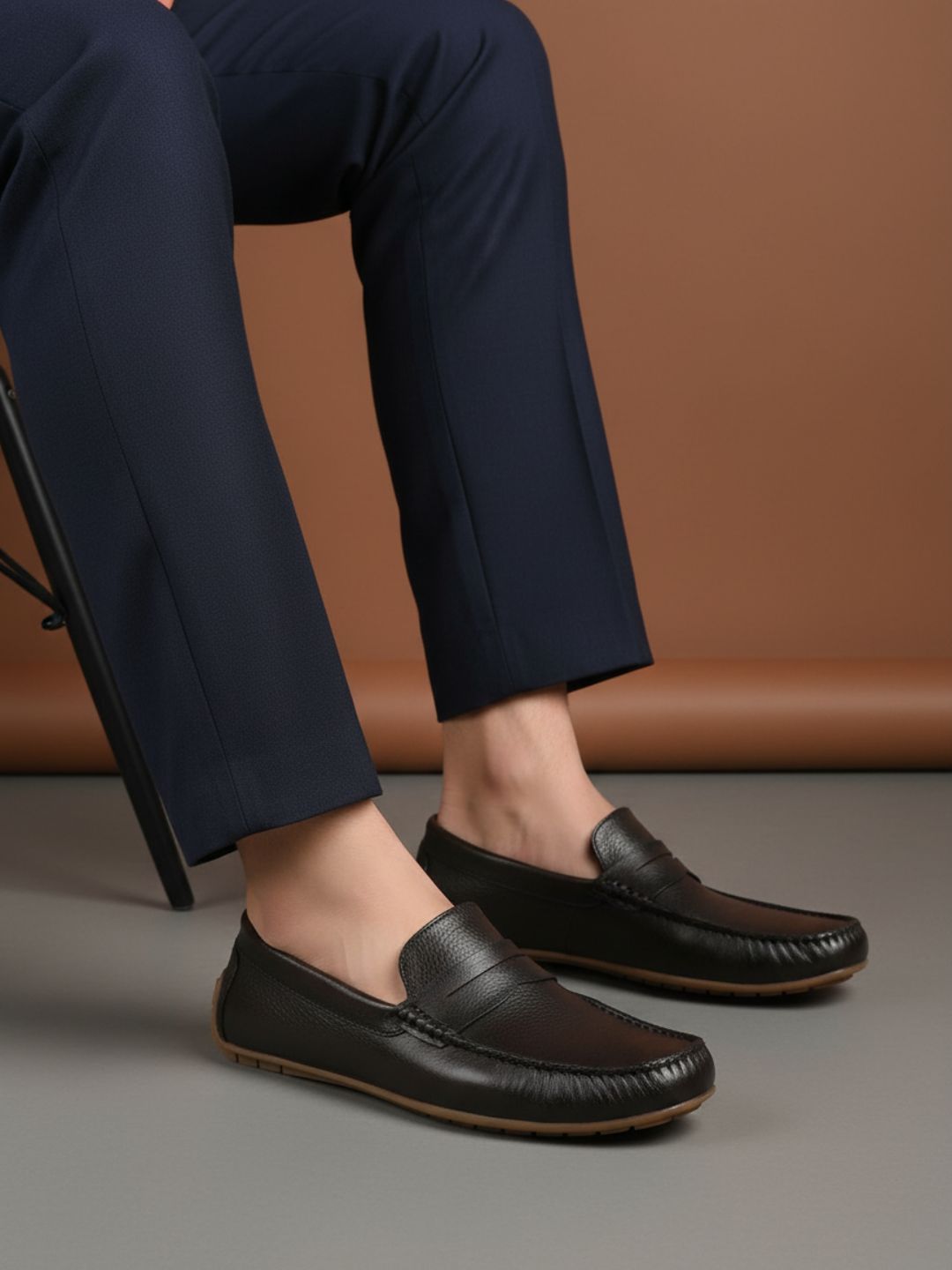 Mens Brown Solid Round Toe Casual Shoes