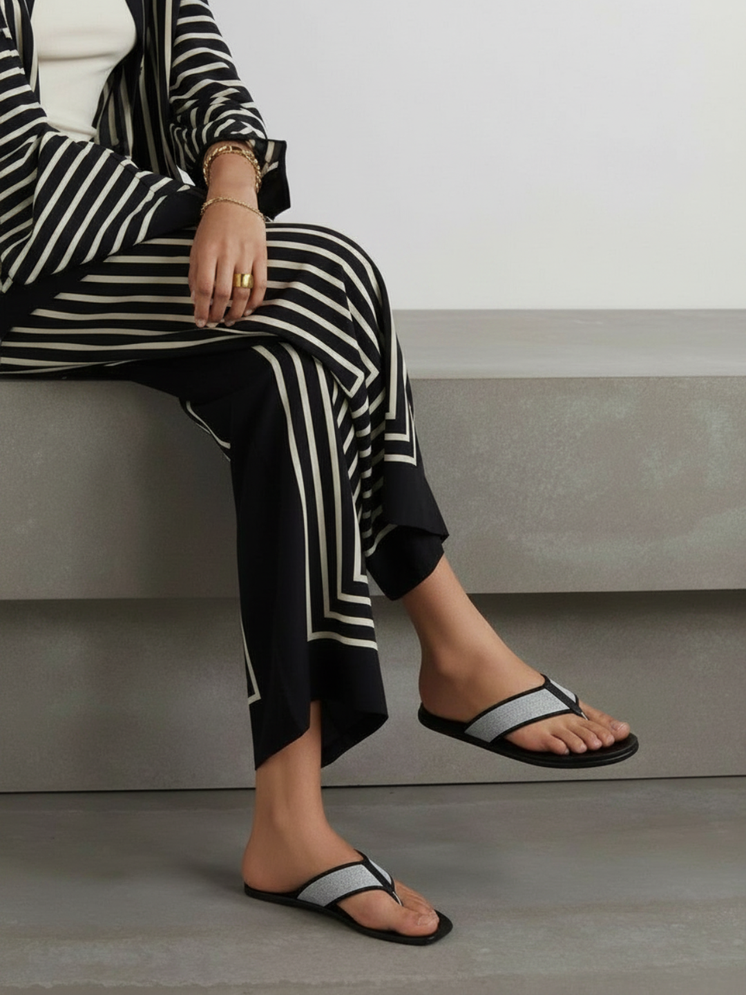 Women Black Casual Solid T-Strap Slip-On Flats