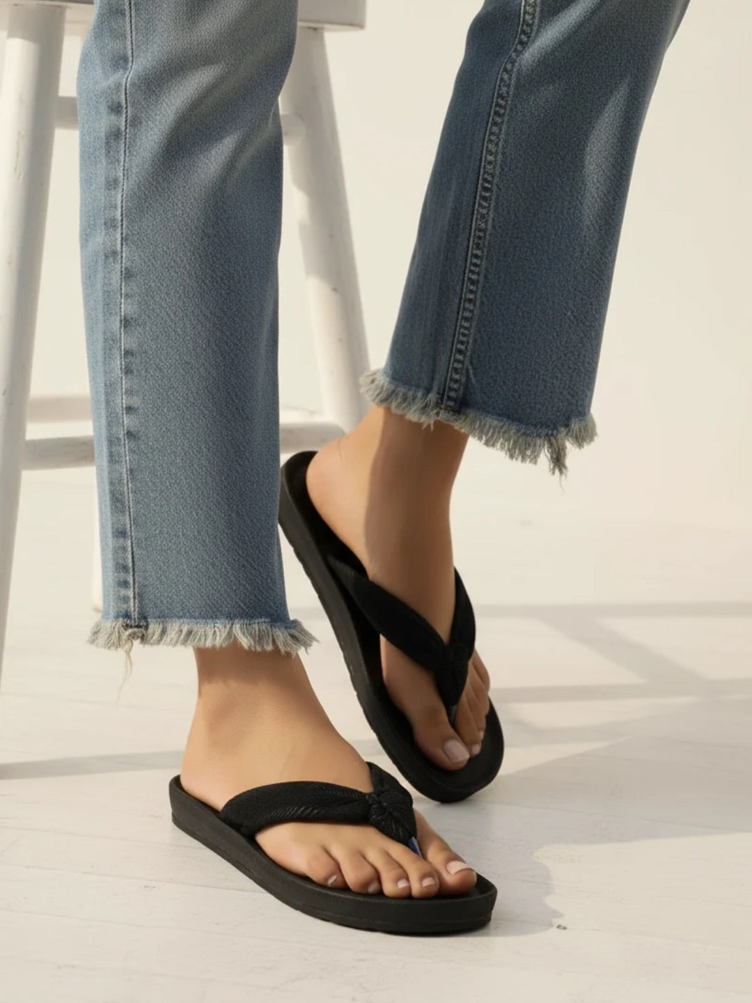 Women Black Textured Knotted Open Toe Flats