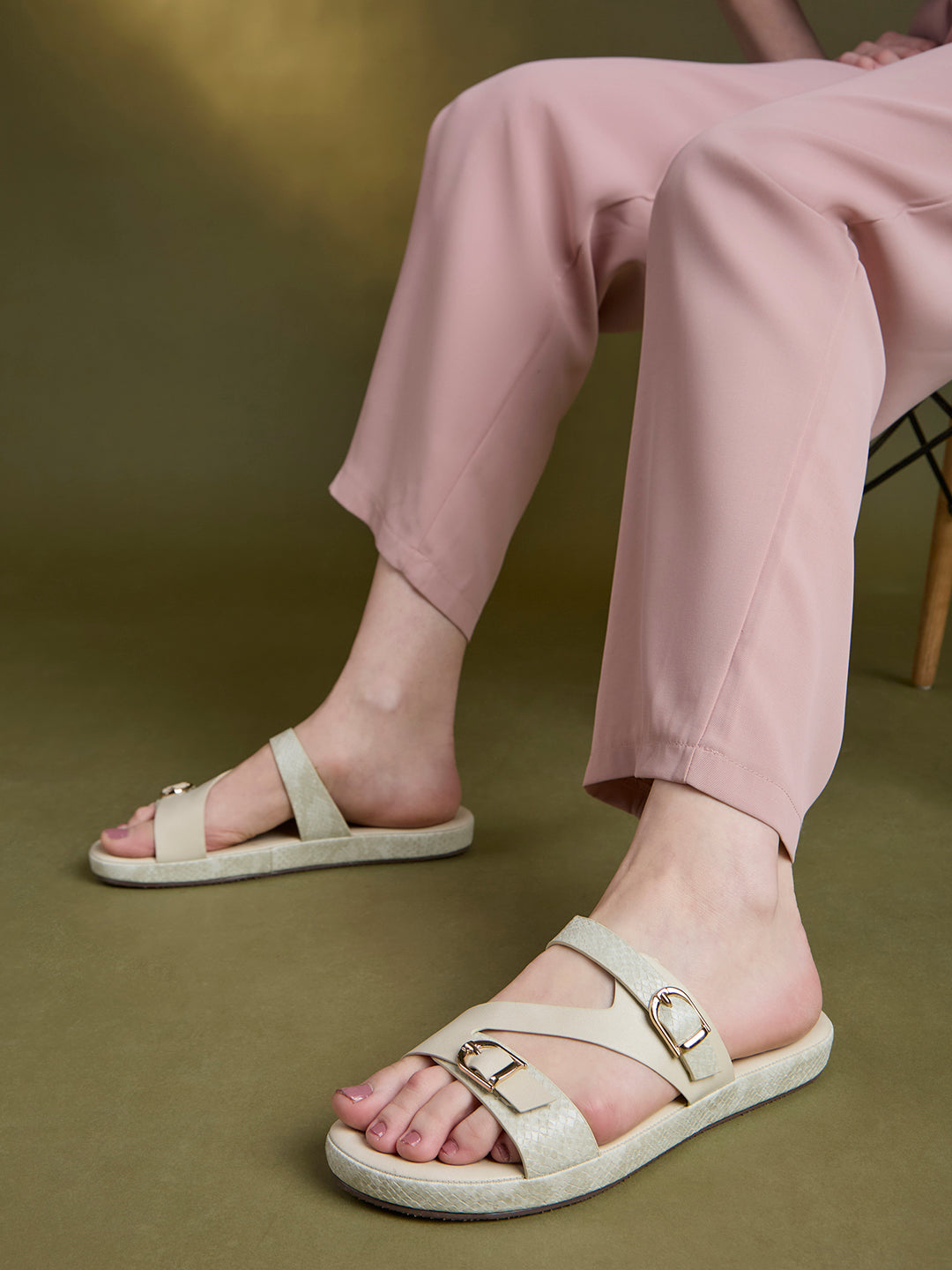 Womens Cream Casual Solid Open Toe Flat Slip-Ons