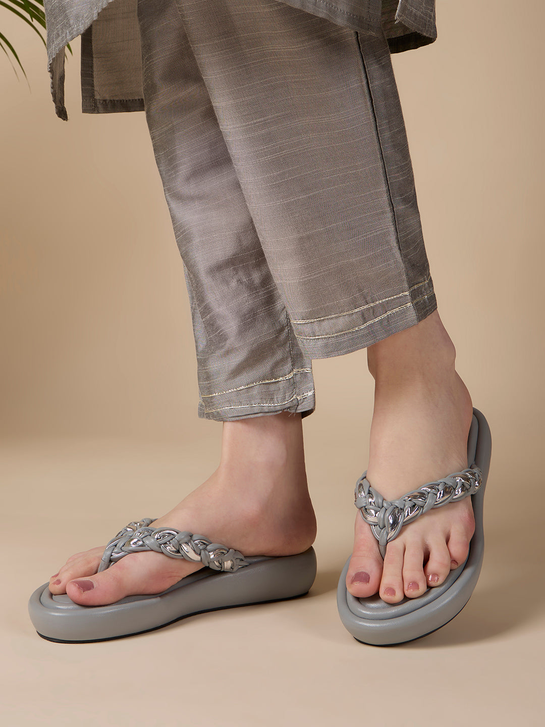 Womens Grey Party Wear Solid T-Strap Flat Slip-On Sandals