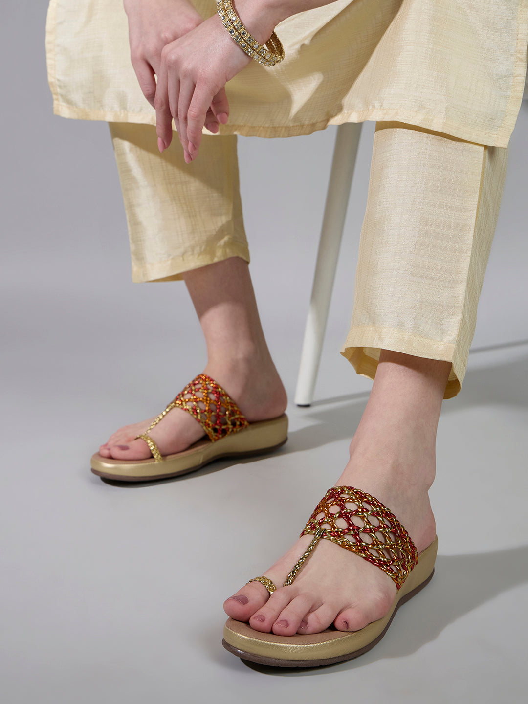 Womens Multi Casual Printed T-Strap Flat Sandals