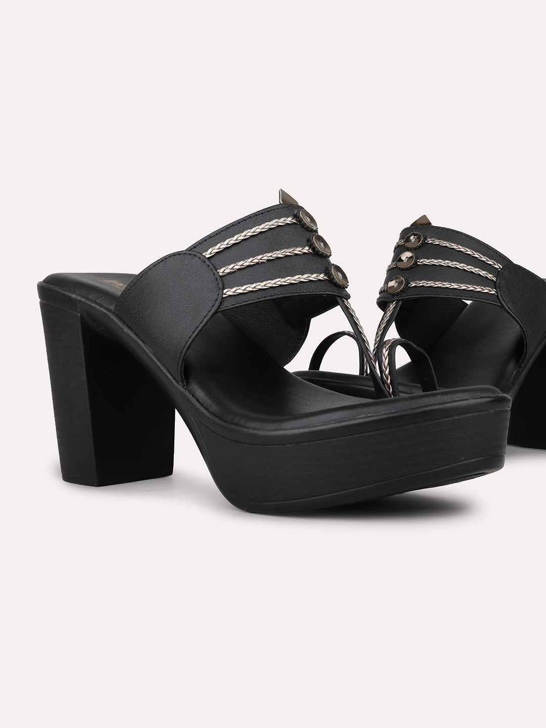 Womens Black Party Wear Solid Round Toe Heels