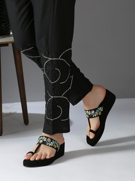 Womens Black Ethnic Embroidered Round Toe Heels