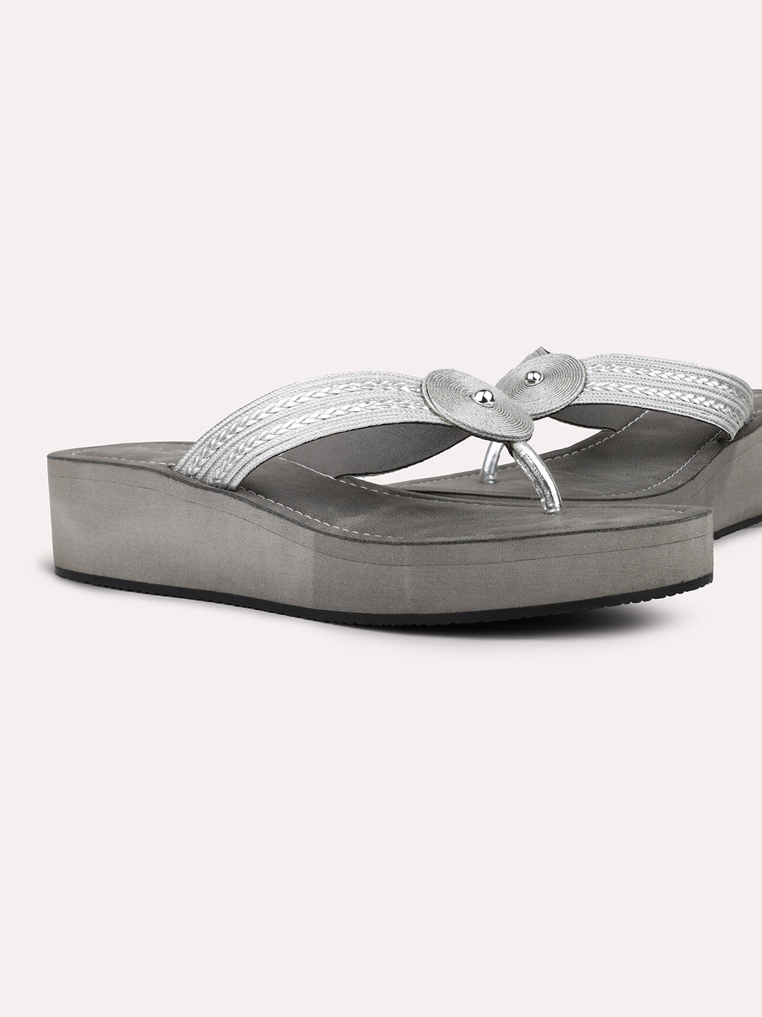 Womens Silver Casual Solid Round Toe Casual Sandals