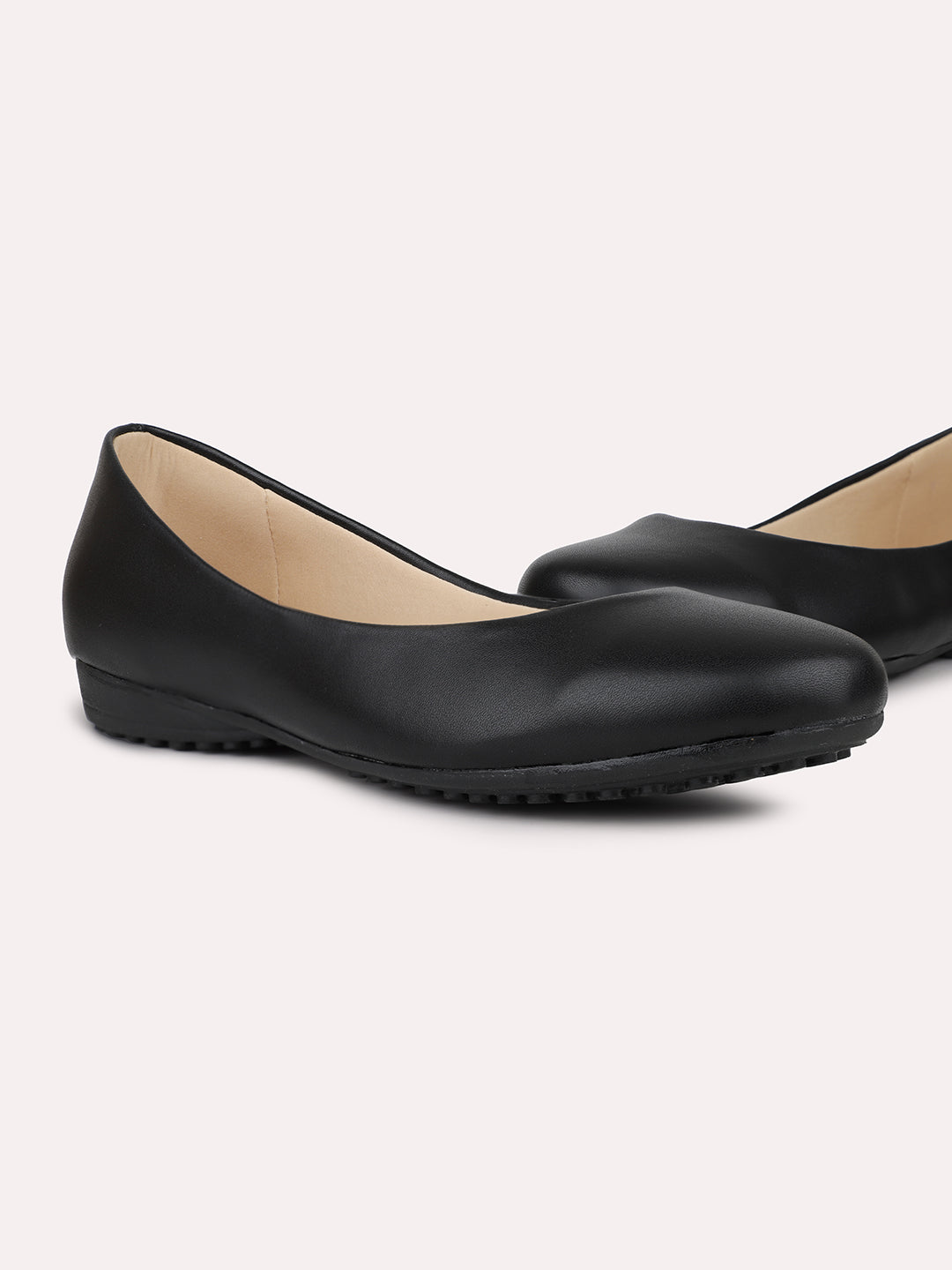 Womens Black Casual Solid Round Toe Slip on Ballerina