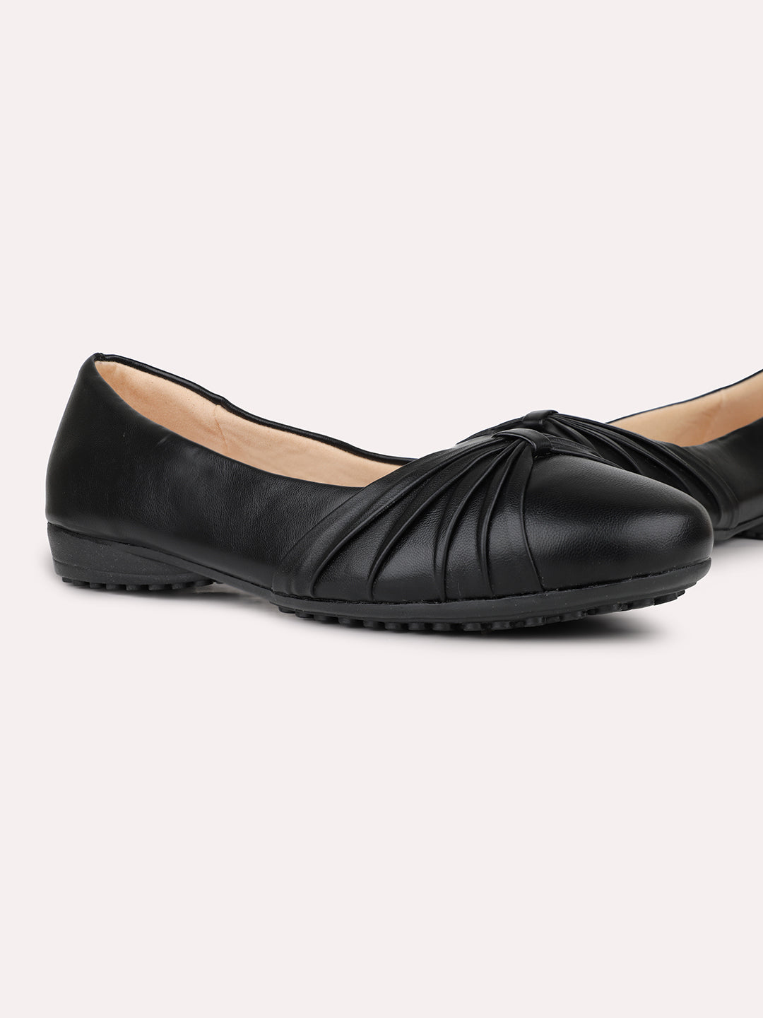 Womens Black Casual Solid Round Toe Slip on Ballerina