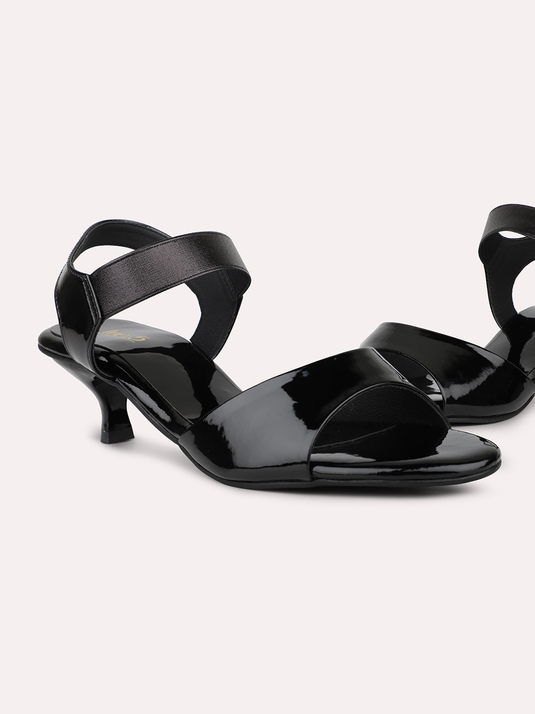 Womens Black Party Wear Solid Round Toe Heels