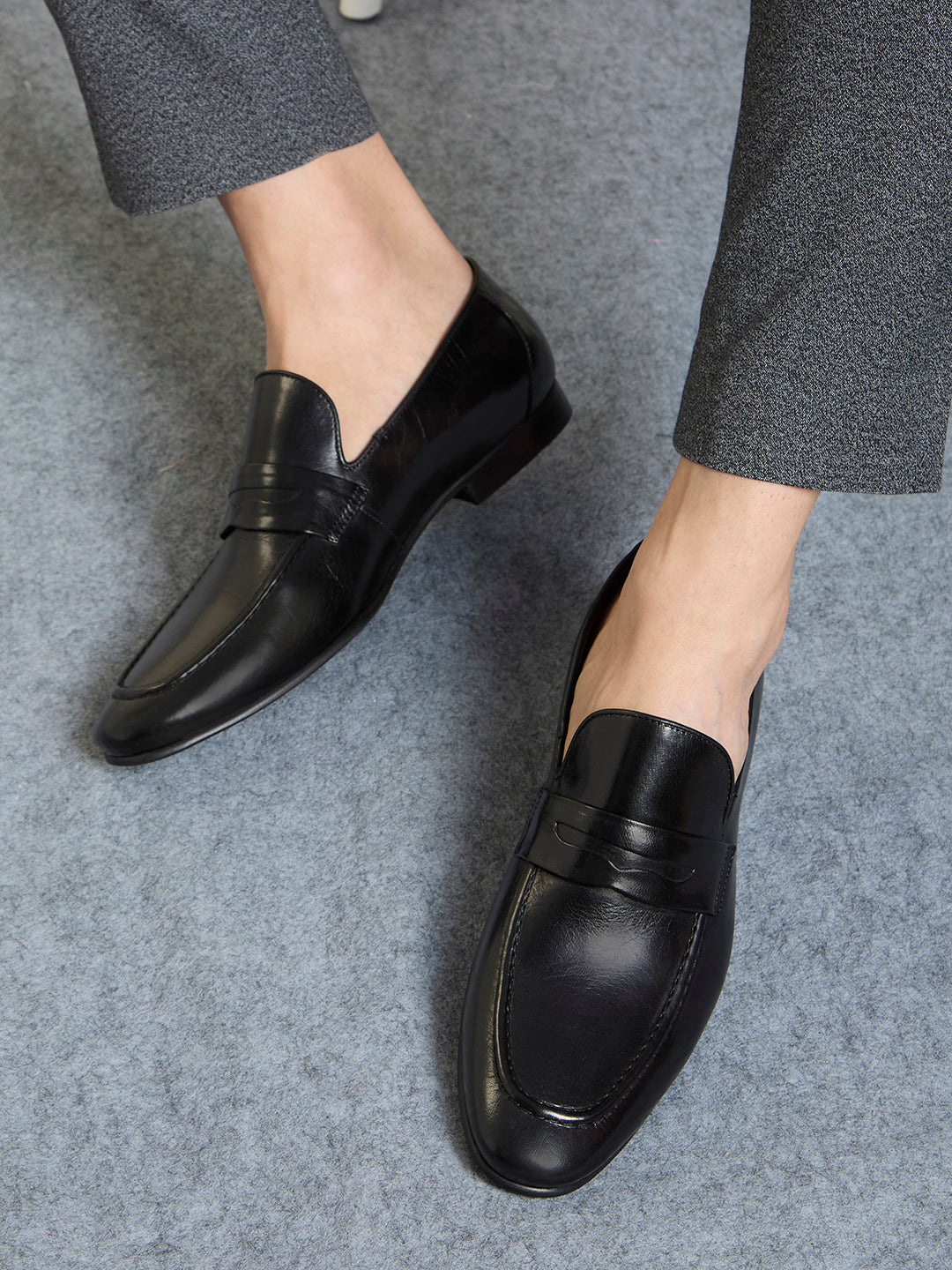 Mens Black Solid Pointed Toe Formal Shoes