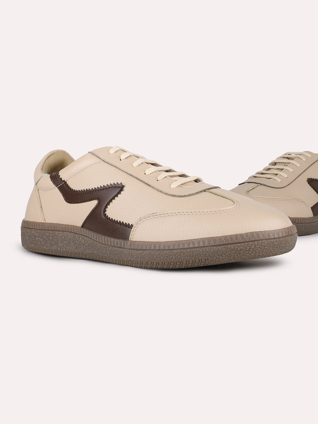 Mens Beige Casual Solid Round Toe Sneakers Shoe