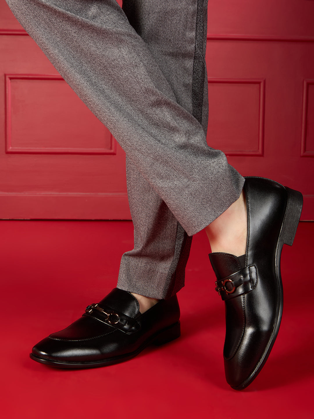 Mens Black Pointed Pattern Casual Moccasin Shoe