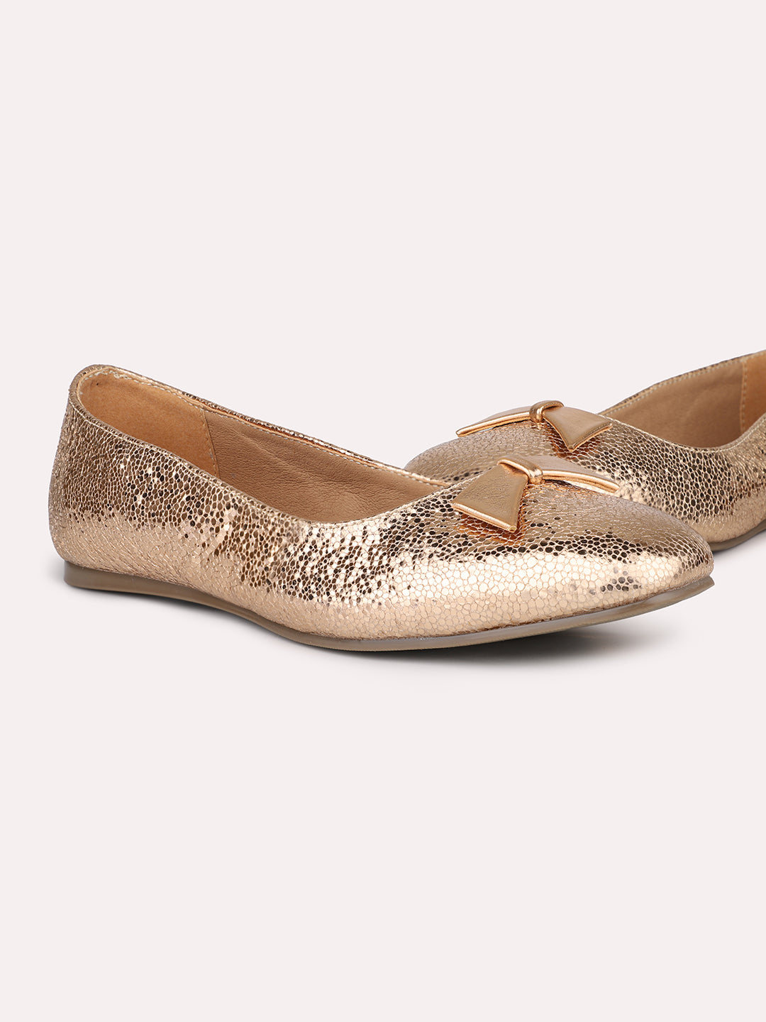 Women Rose Gold Textured Bow Detail Flats Ballerinas