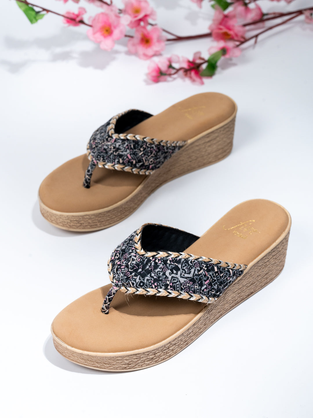 Women Black Woven Design Wedge Sandals