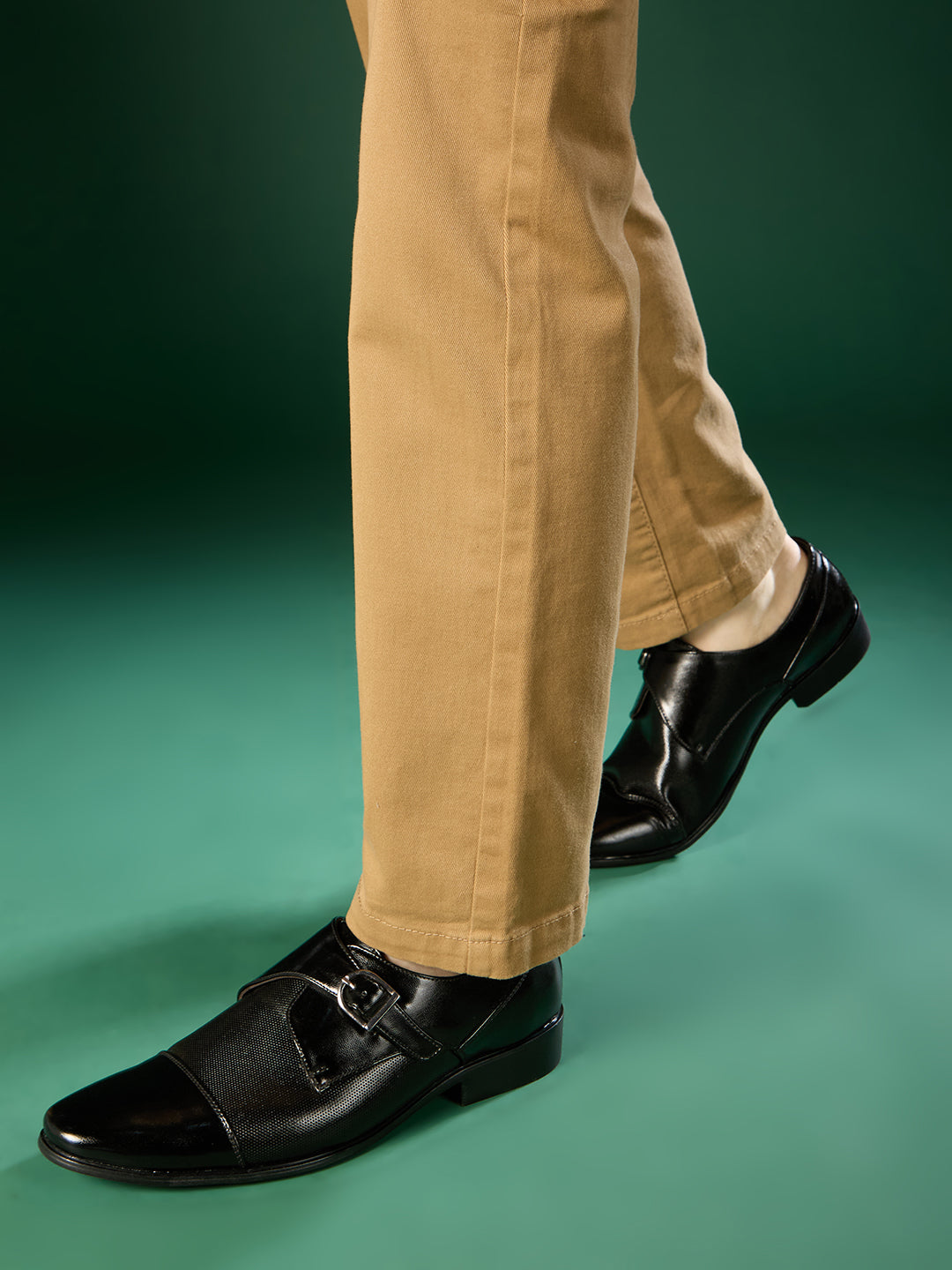 Mens Black Formal Solid Pointed Toe Moccasin Shoe