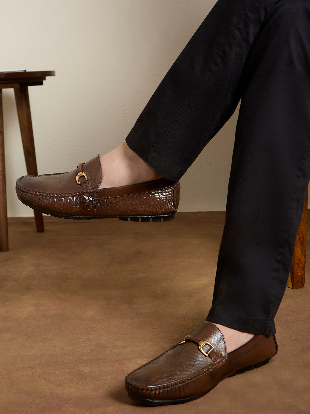 Privo Textured Driving Shoe-Brown For Men