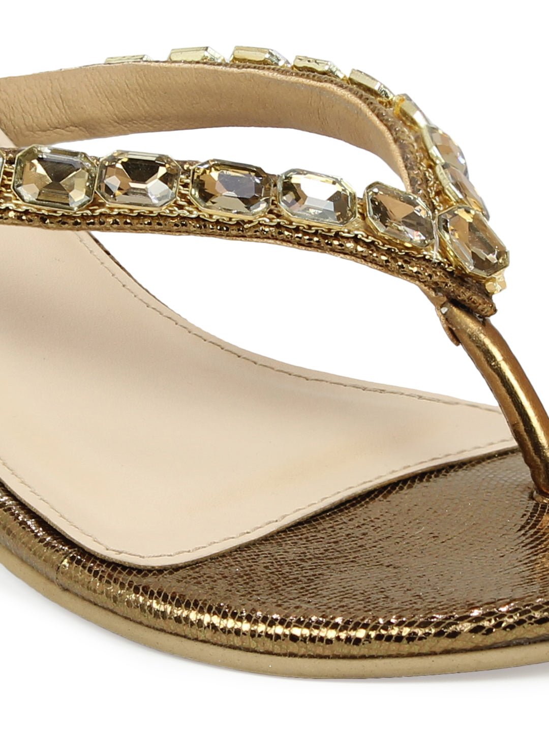Womens Golden Ethnic Embellished Round Toe Kitten Heels