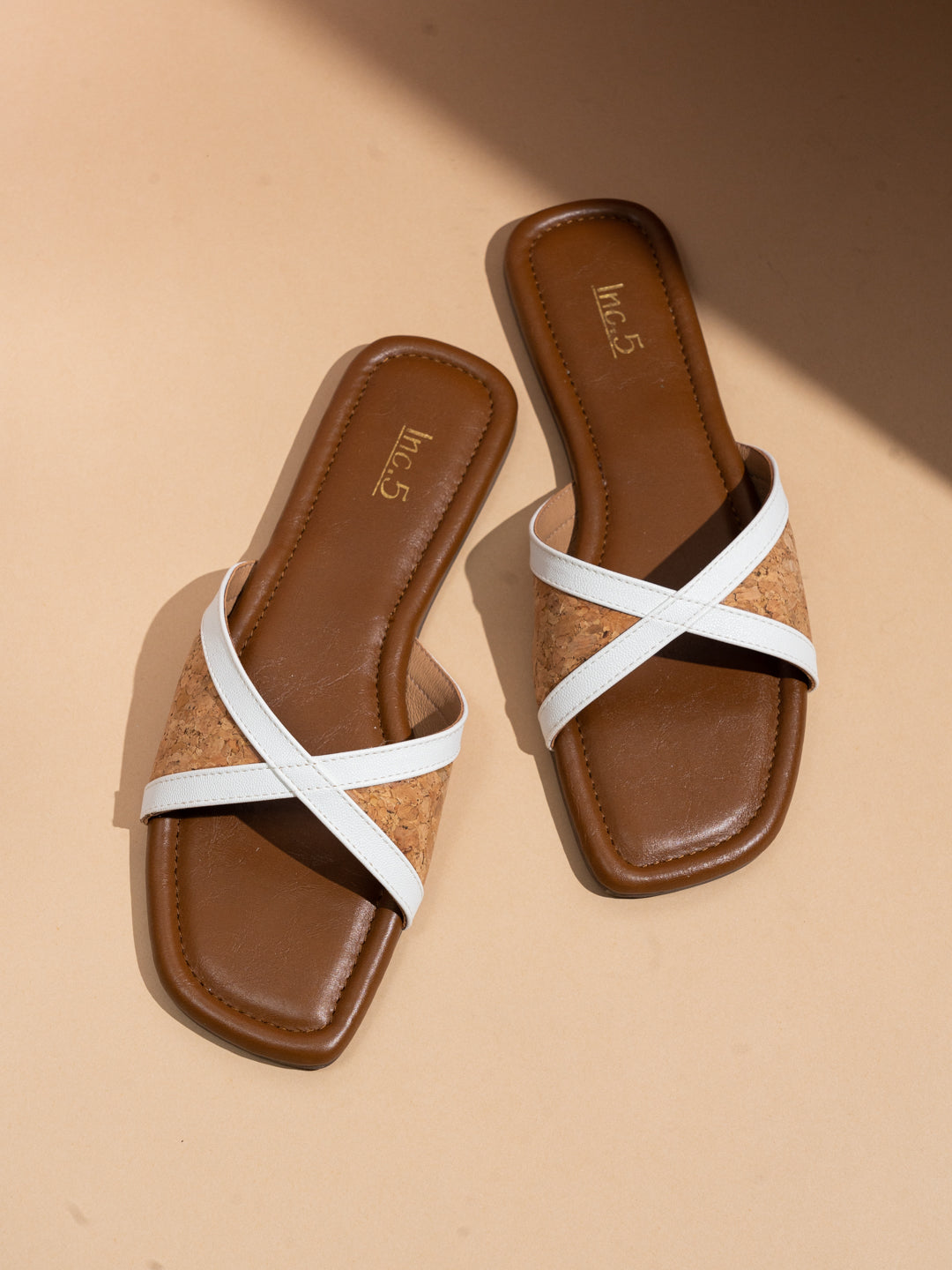 Women White Casual Open Toe Flat Sandal