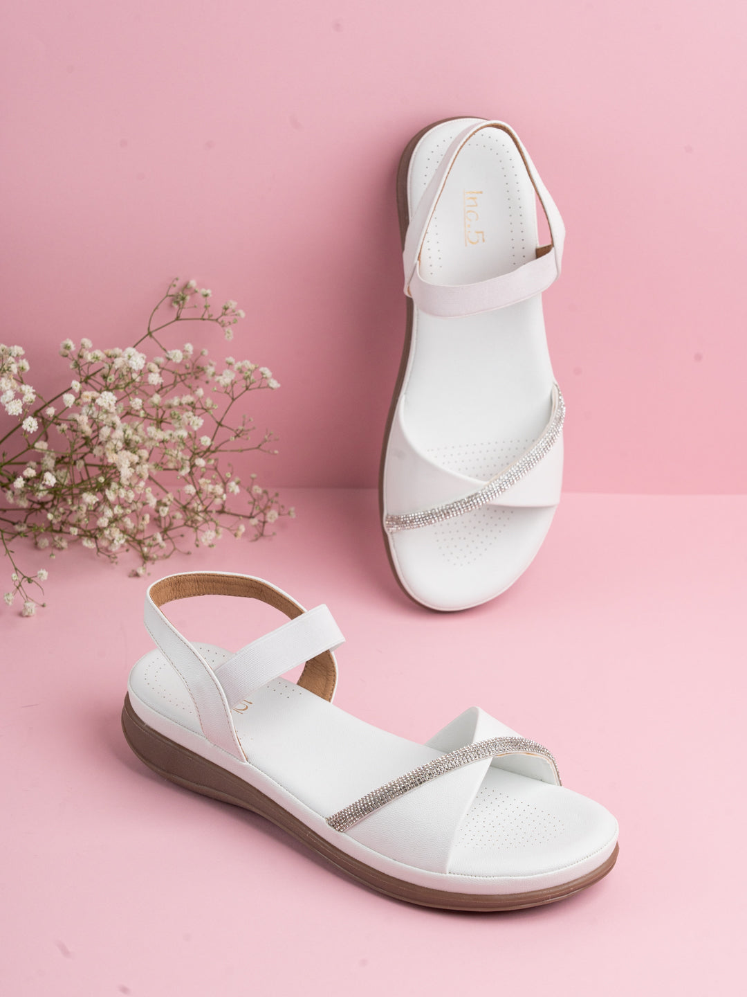 Women White Casual Open Toe Flat Sandal