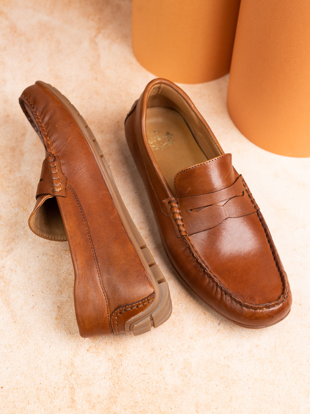 Mens Tan Solid Round Toe Casual Shoes