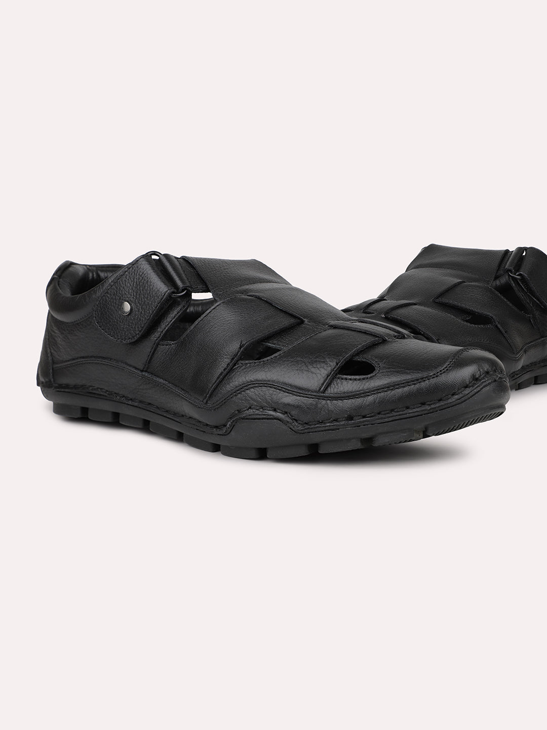 Mens Black Solid Round Toe Casual Sandals