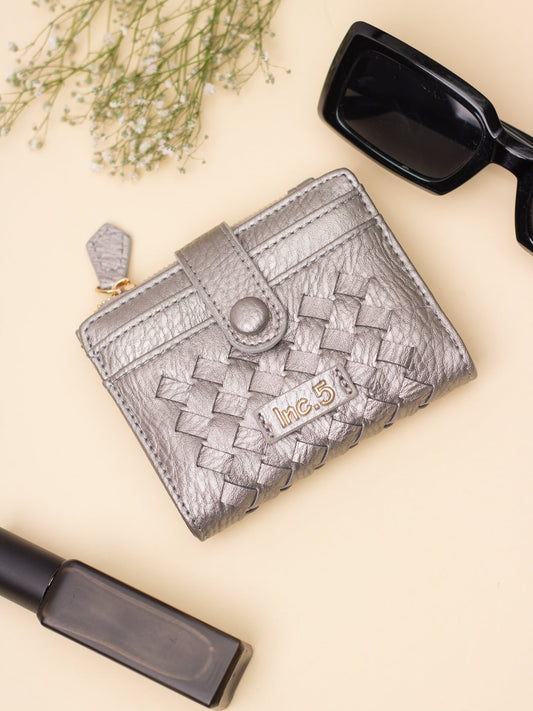 Women Casual Grey Textured Wallet With Push Lock