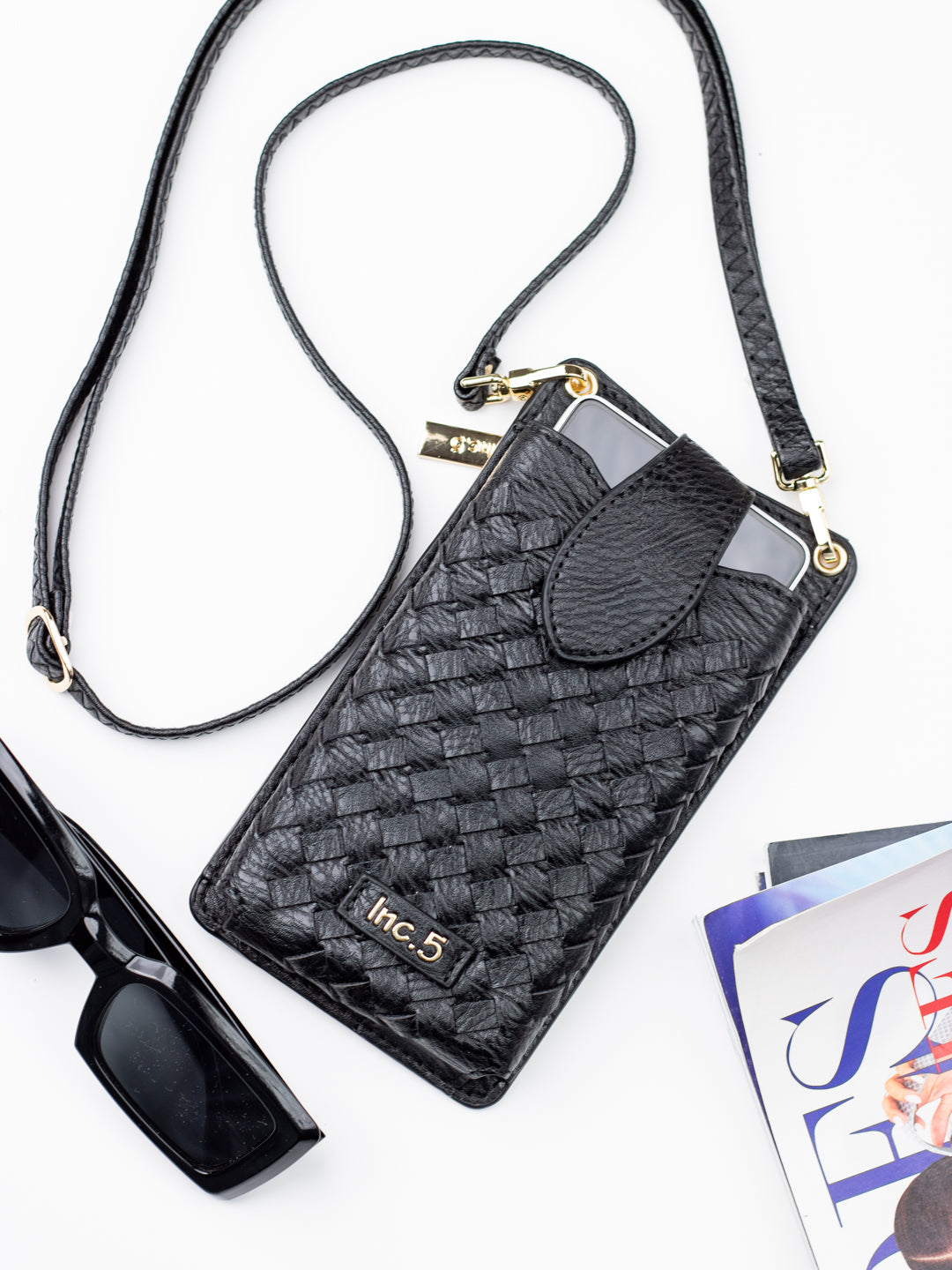 Women Casual Black Textured Phone Sling Bag With Zipper