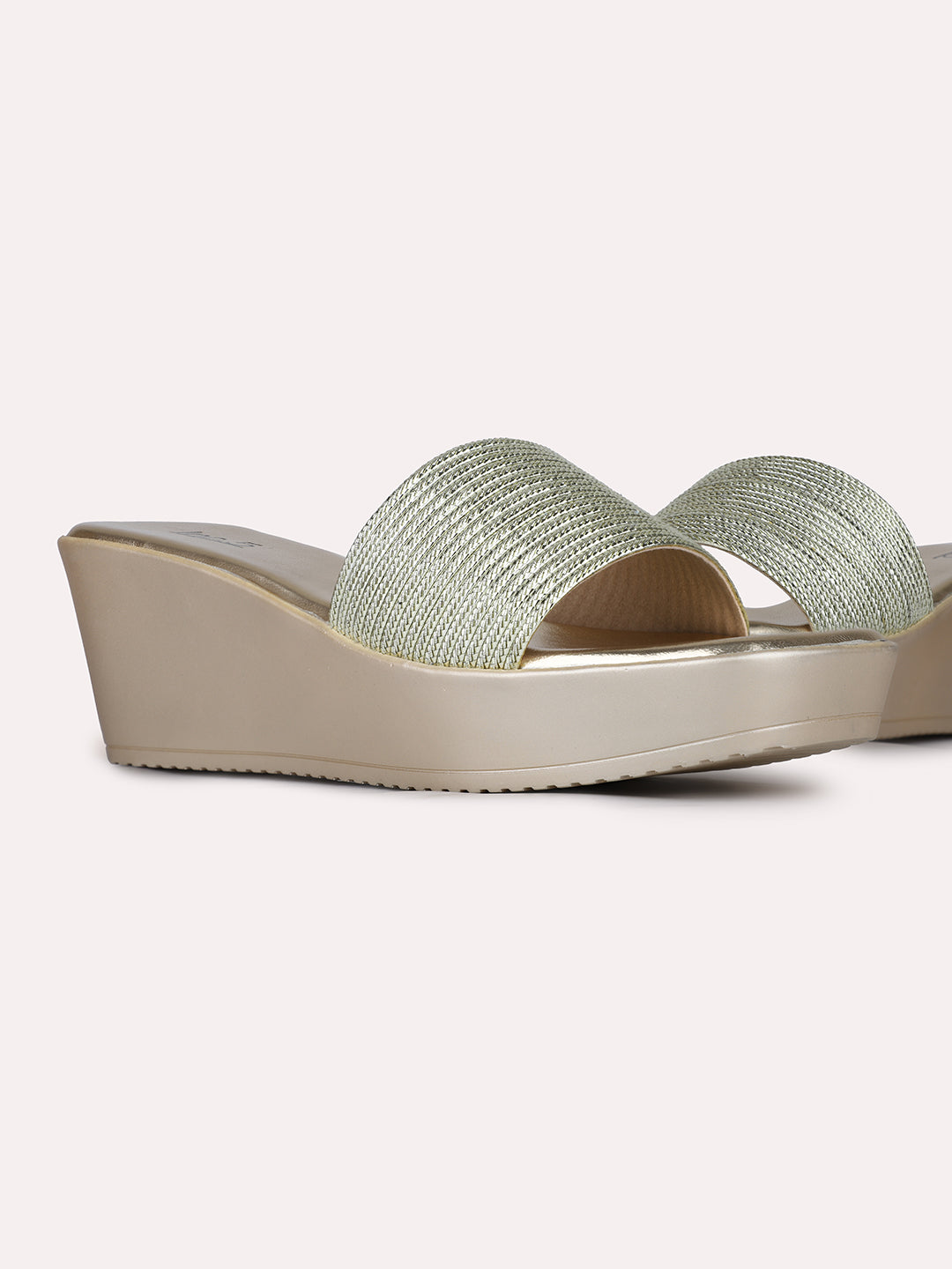Womens Golden Party Wear Solid Round Toe Wedge Heels