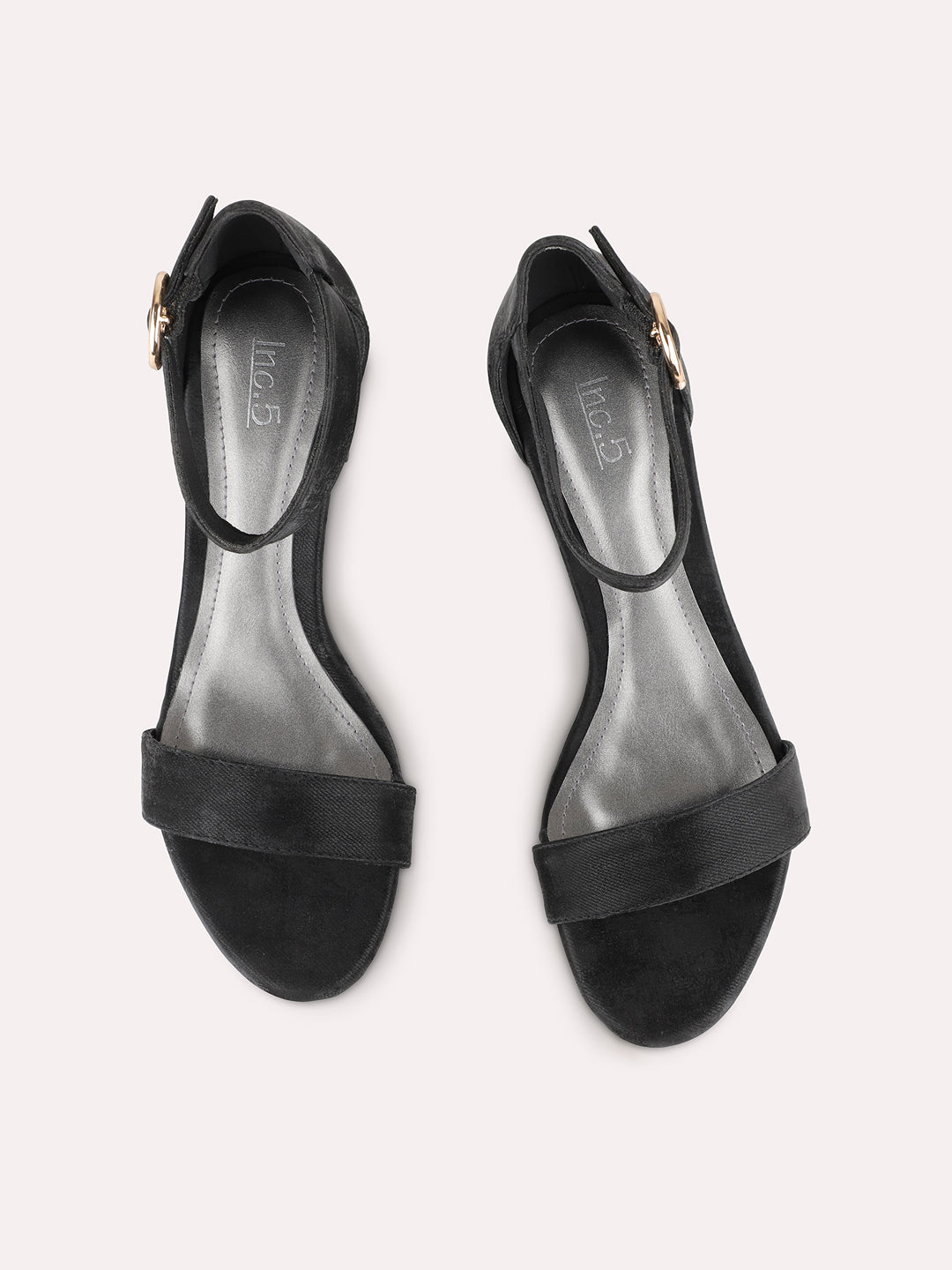 Womens Black Party Wear Solid Round Toe Block Heel Sandals