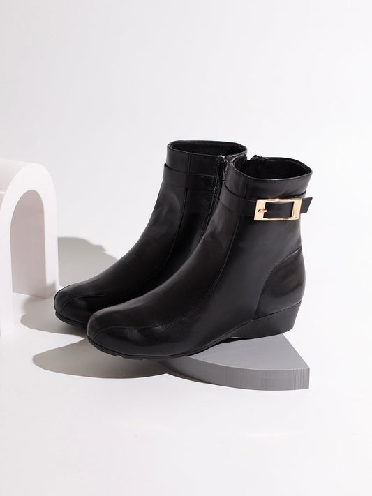 Womens Black Party Wear Solid Round Toe Wedge Heel Ankle Boots