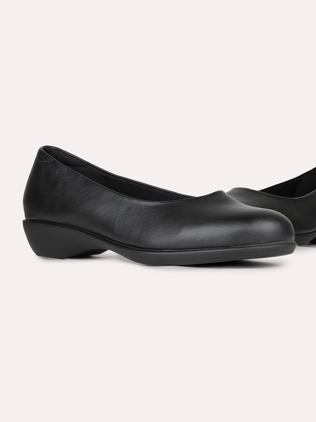 Womens Black Party Wear Solid Round Toe Wedge Heel Pumps