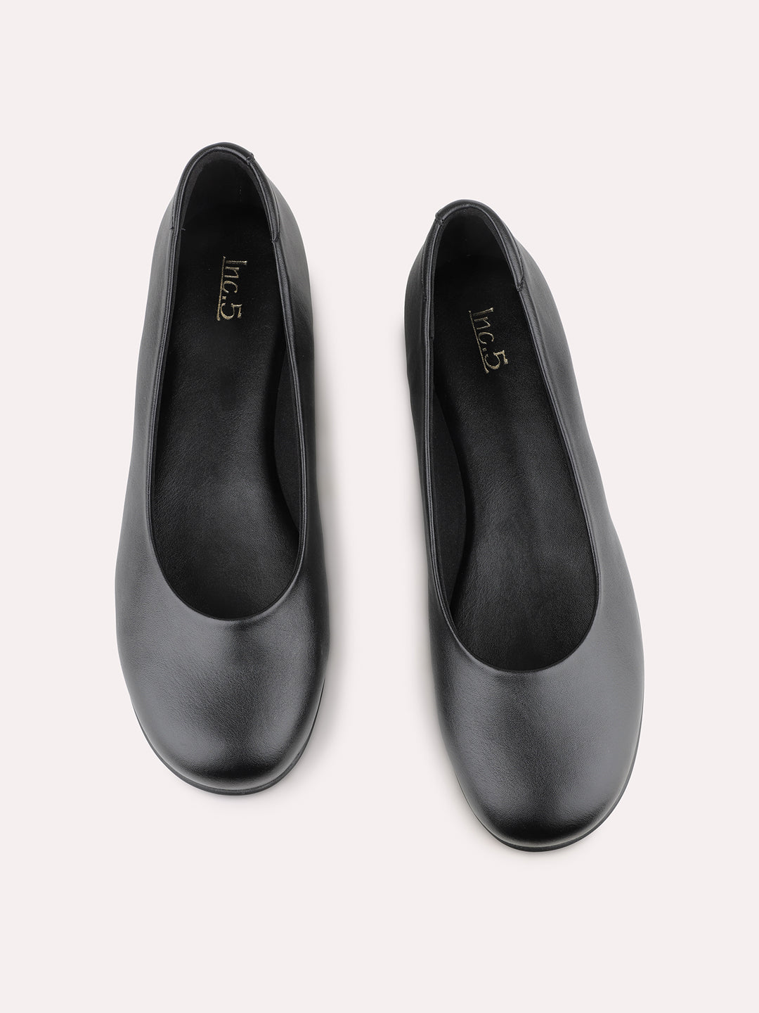Womens Black Party Wear Solid Round Toe Wedge Heel Pumps