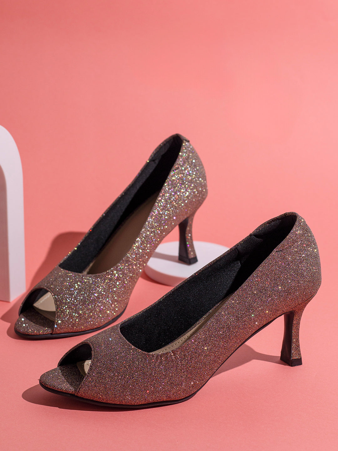 Womens Bronze Party Wear Solid Round Toe Kitten Heel Pumps