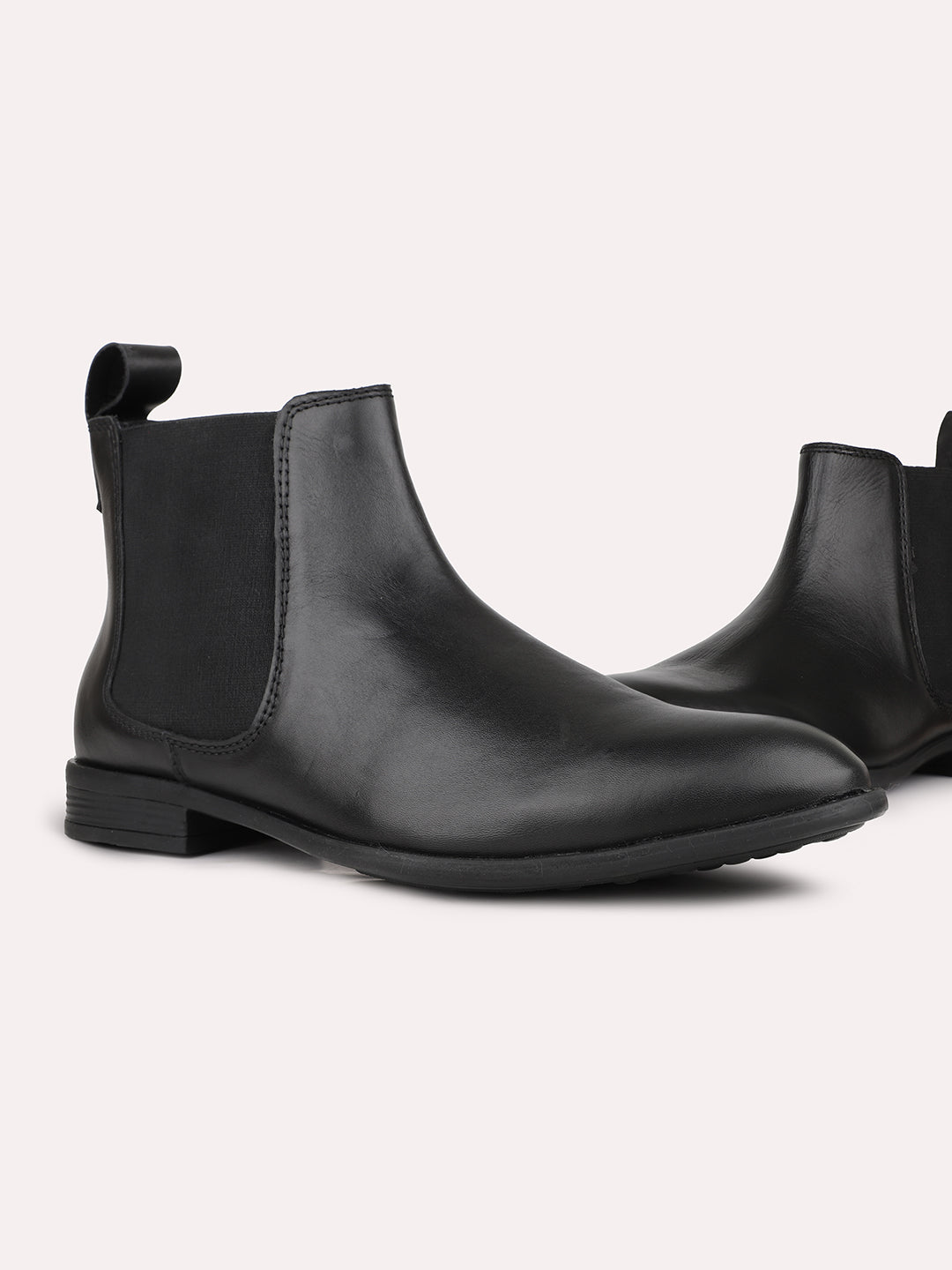 Mens Black Solid Pointed Toe Leather Chelsea Boots