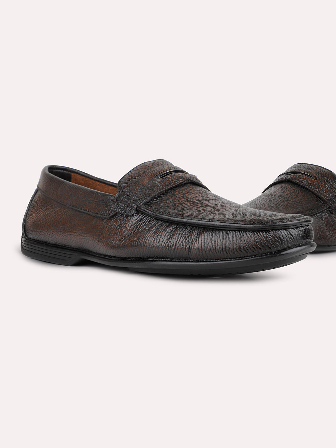 Mens Brown Solid Round Toe Casual Loafers