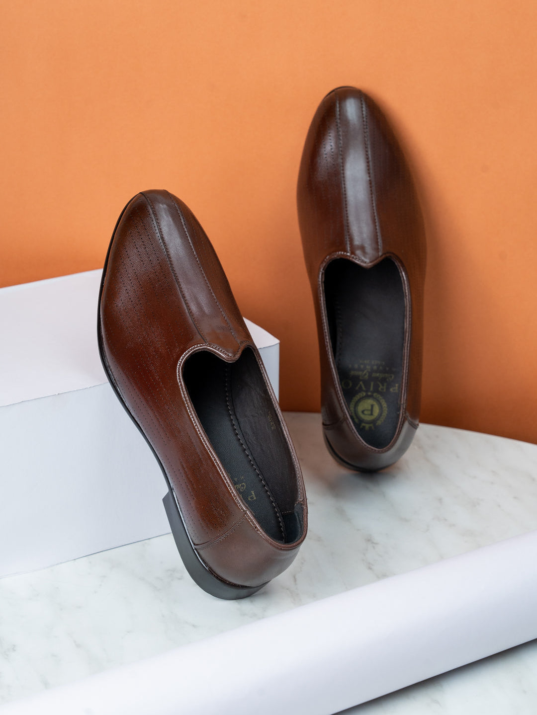 Mens Maroon Embellished Round Toe Casual Loafer Shoes