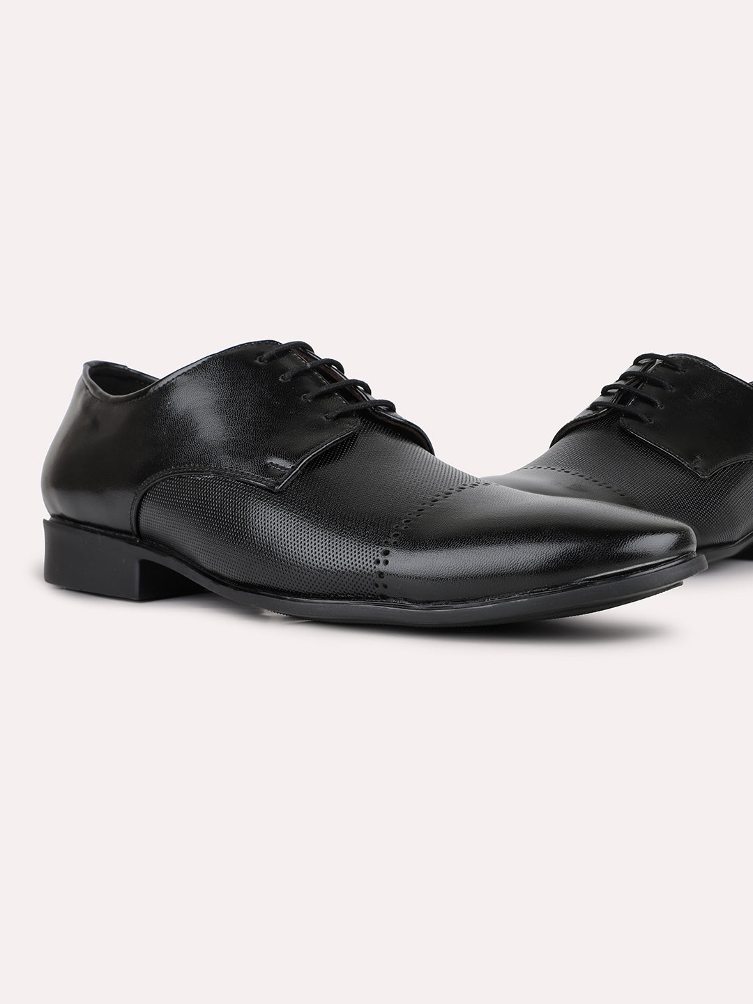 Mens Black Solid Pointed Toe Derby Shoes