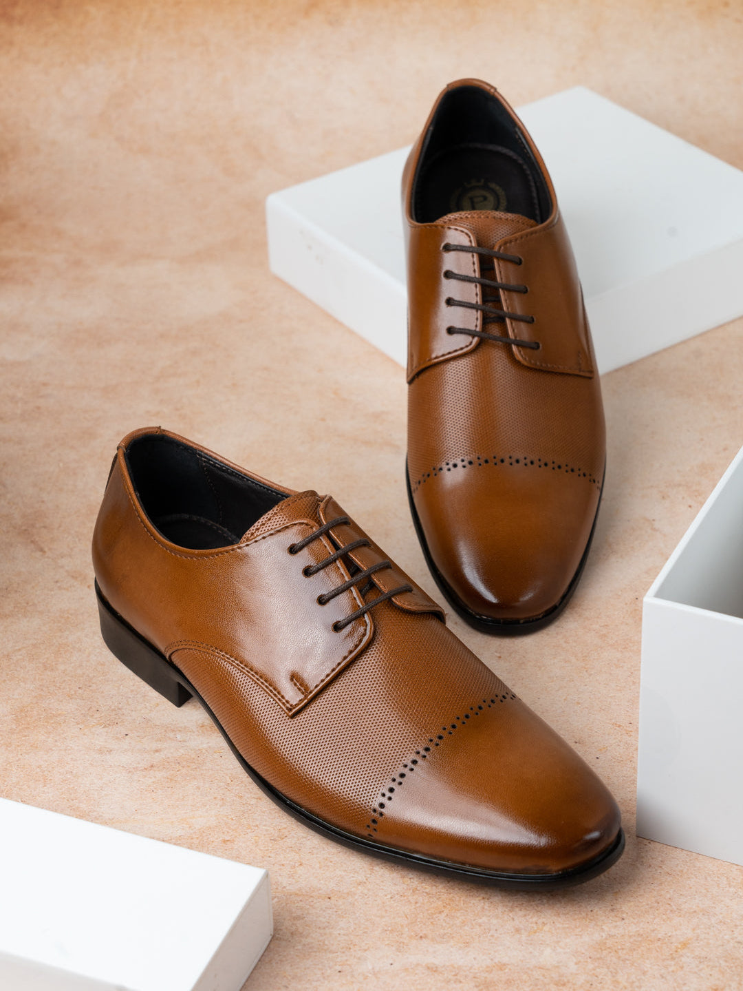 Mens Tan Solid Pointed Toe Formal Derby Shoes