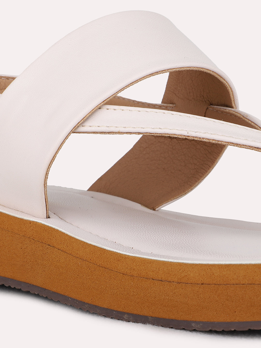 Womens Cream Casual Solid One Toe Flat Slip-Ons