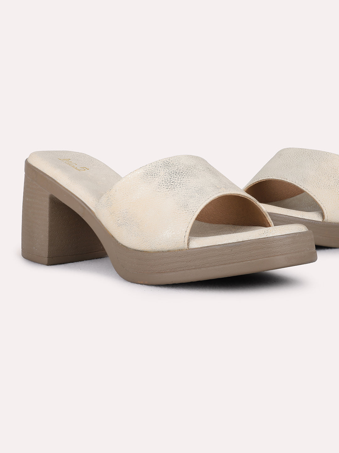 Womens Golden Party Wear Solid Round Toe Platform Heel Sandals