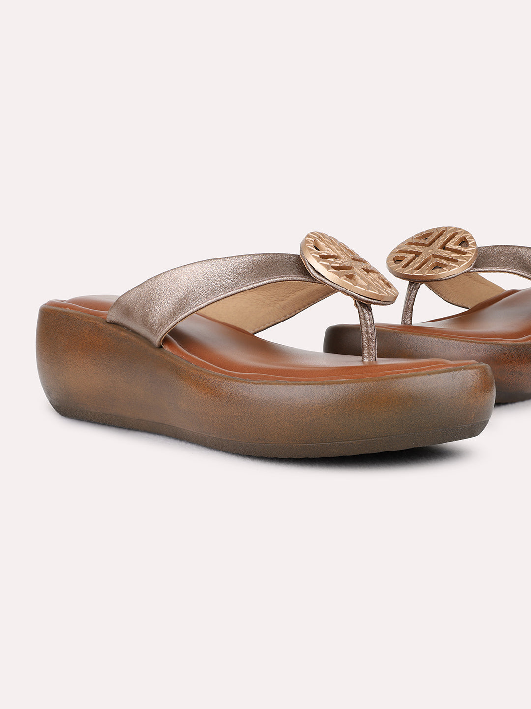 Womens Golden Party Wear Solid Round Toe Wedge Heel Sandals