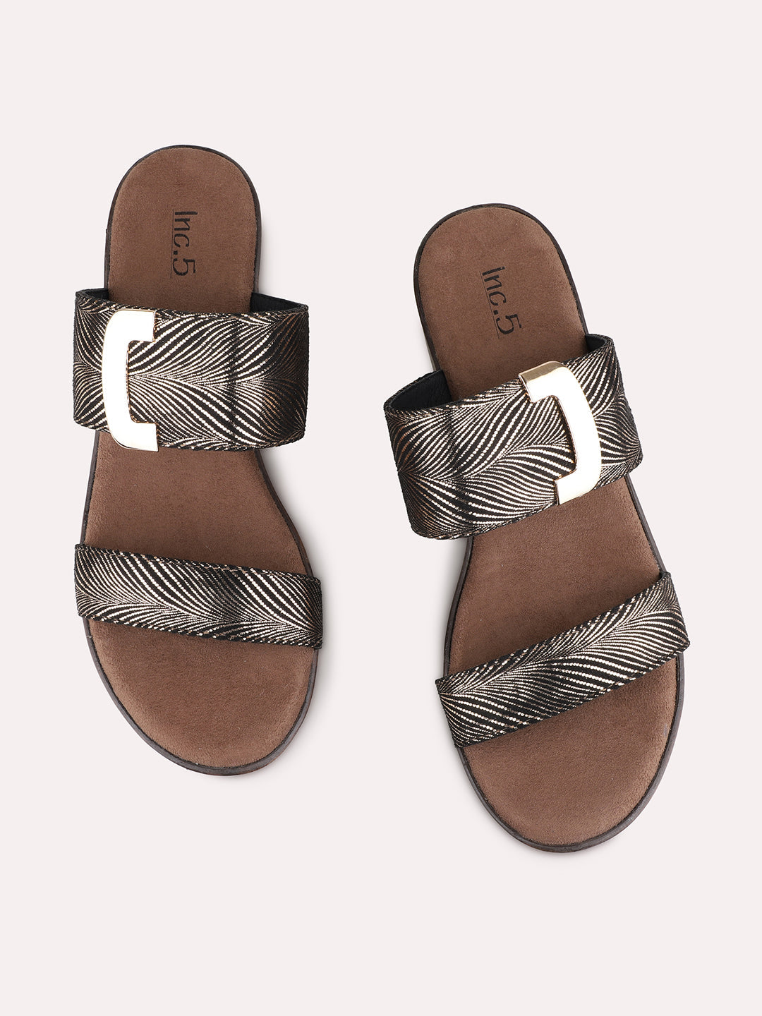 Womens Golden Party Wear Solid Round Toe Platform Heel Sandals