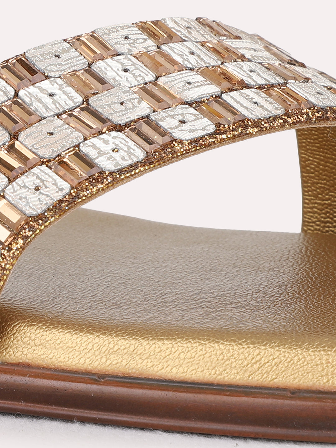 Womens Golden Party Wear Solid Square Toe Block Heel Sandals