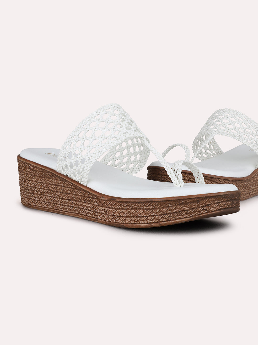 Womens White Party Wear Solid Round Toe Wedge Heel Sandals