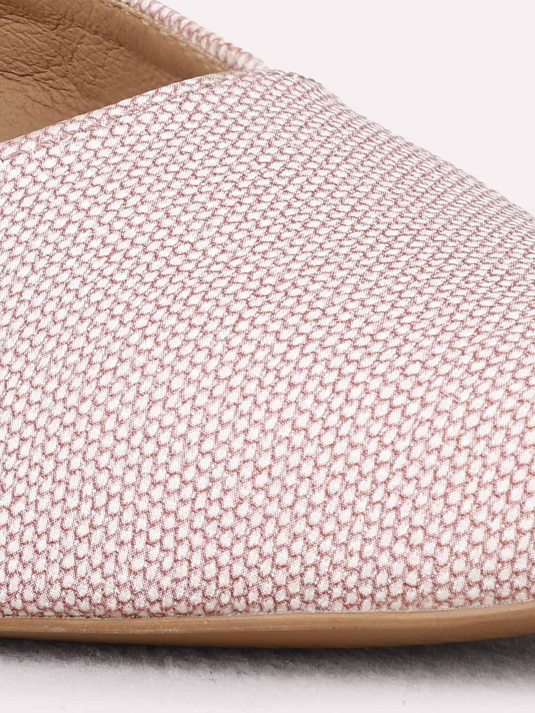 Womens Peach Party Wear Solid Pointed Toe Kitten Heel Mules