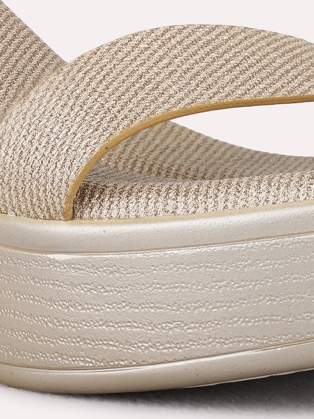 Womens Golden Party Wear Solid Round Toe Platform Heel Sandals