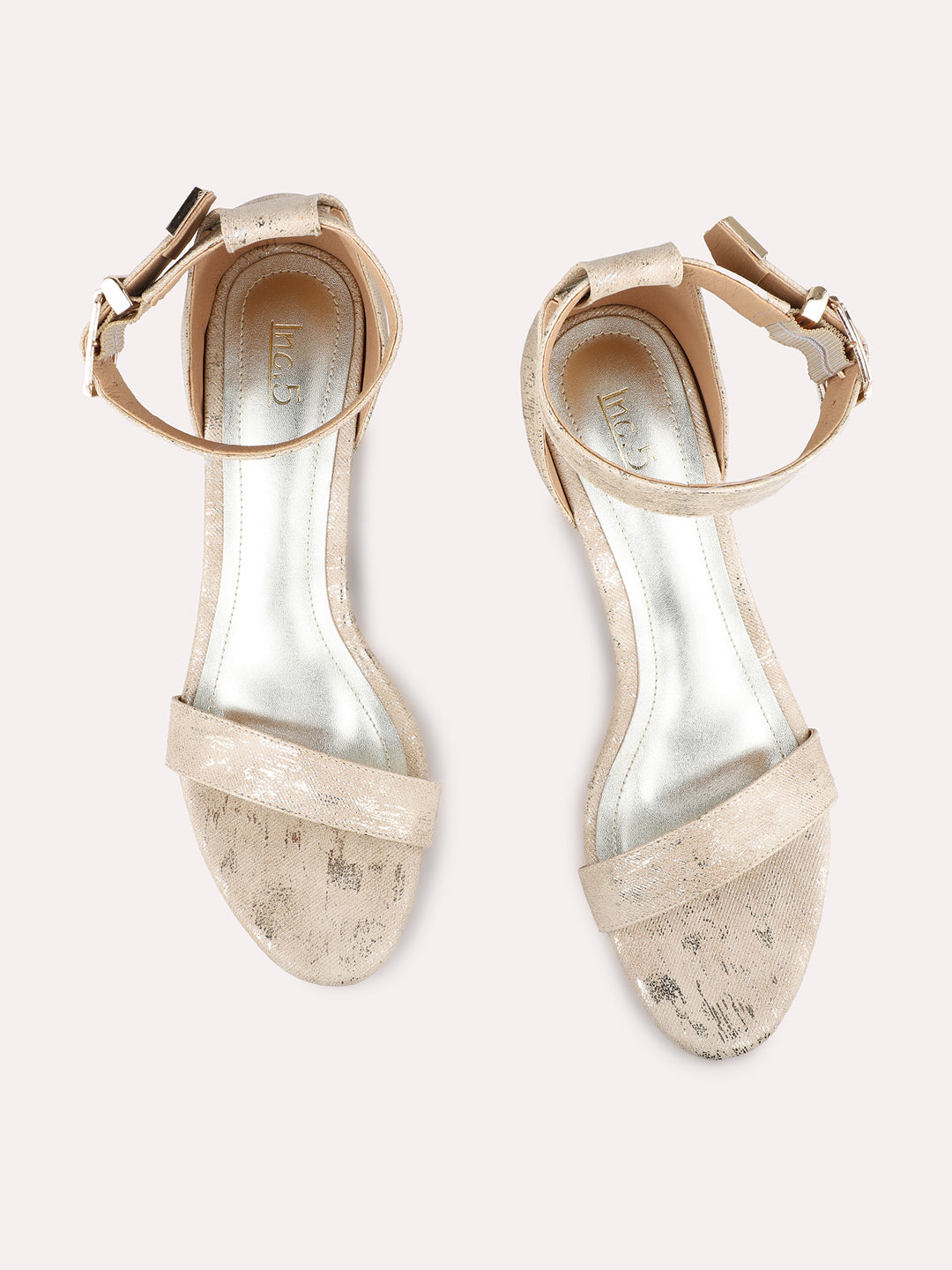 Womens Golden Party Wear Solid Round Toe Block Heels