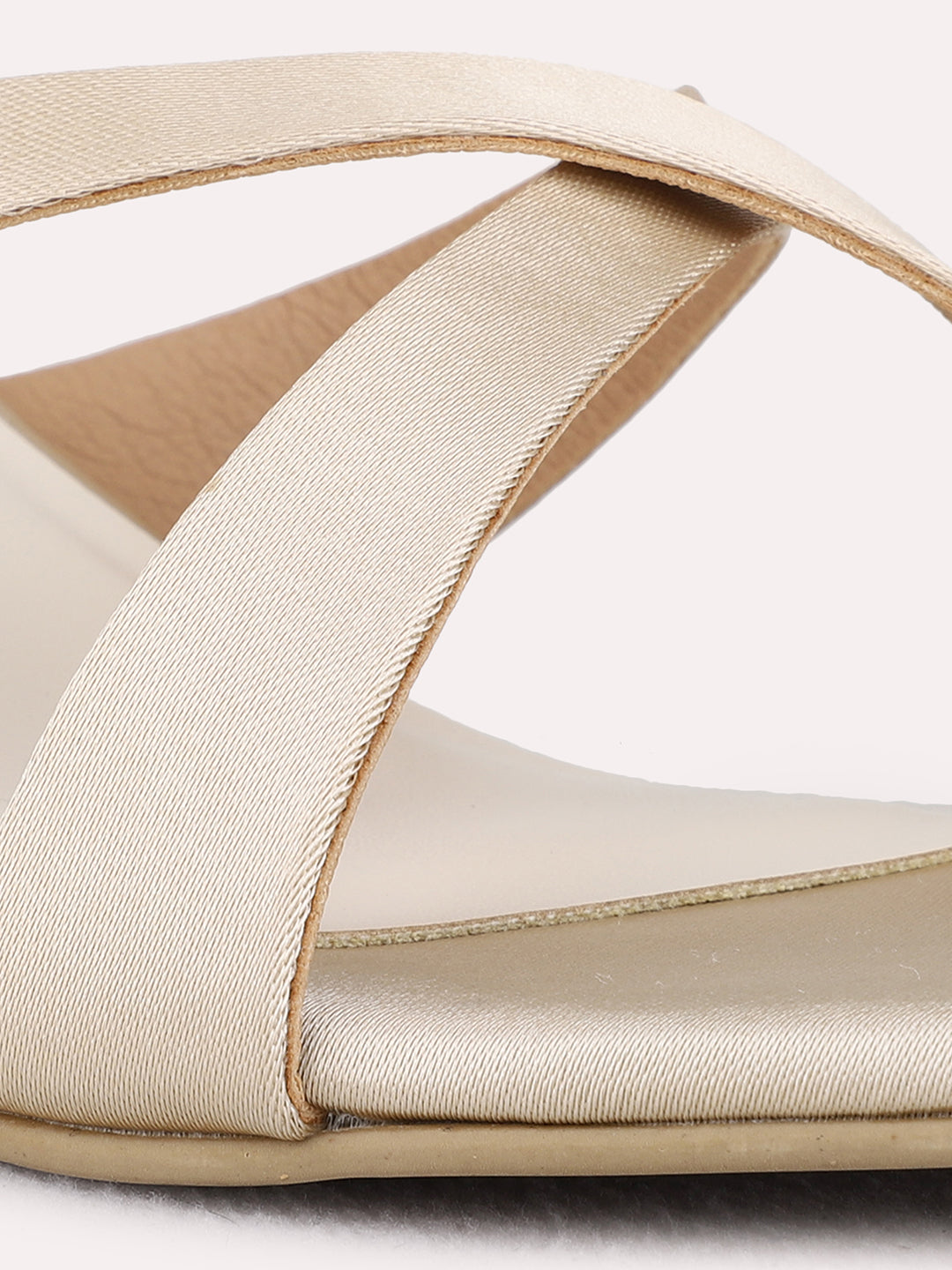 Womens Golden Party Wear Solid Square Toe Wedge Heel Sandals