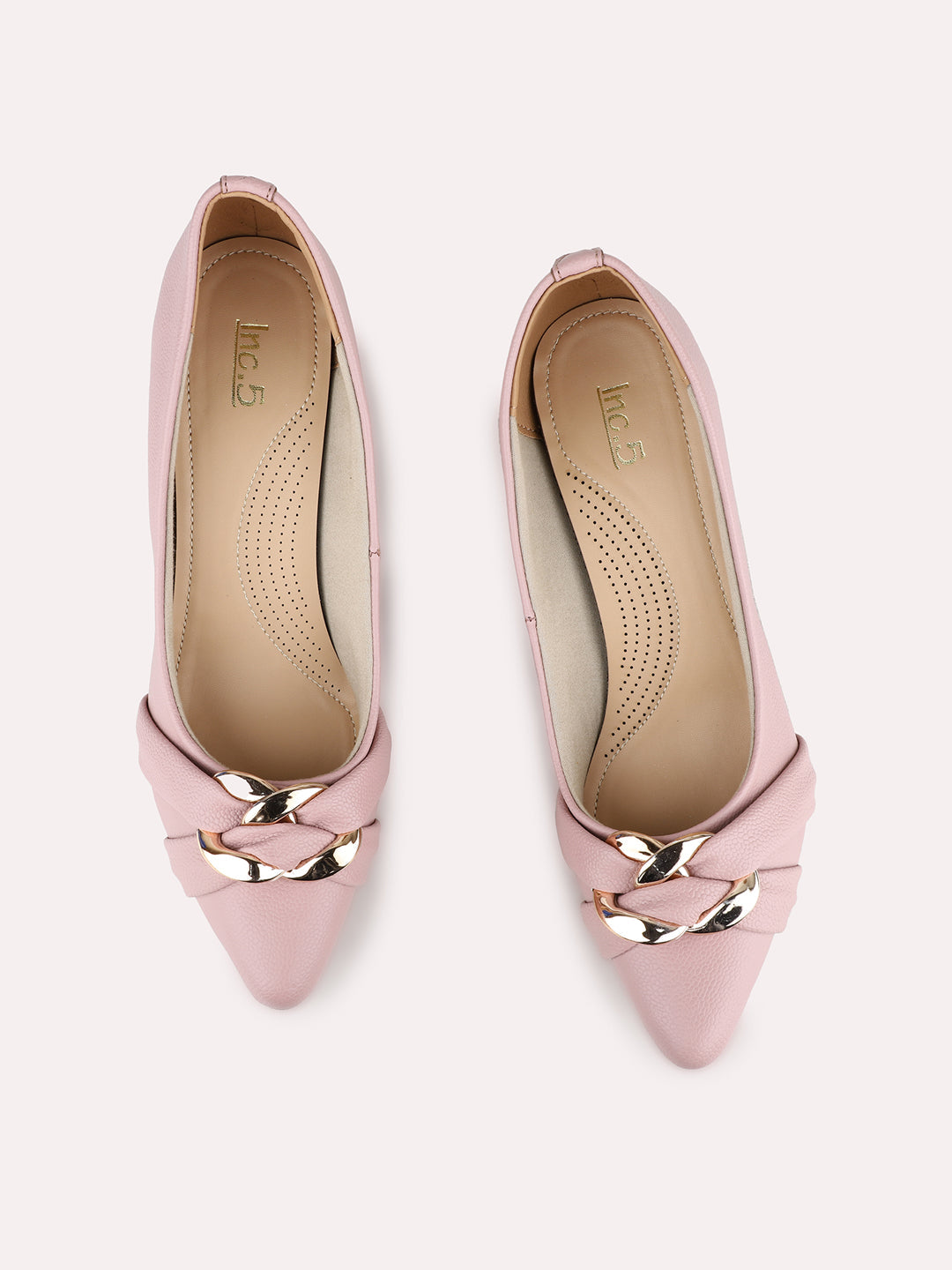 Womens Peach Party Wear Solid Pointed Toe Pumps